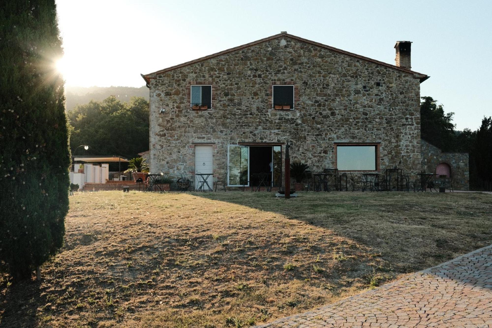 Vin Hotel - Wine Resort And Agriturismo Montieri 外观 照片
