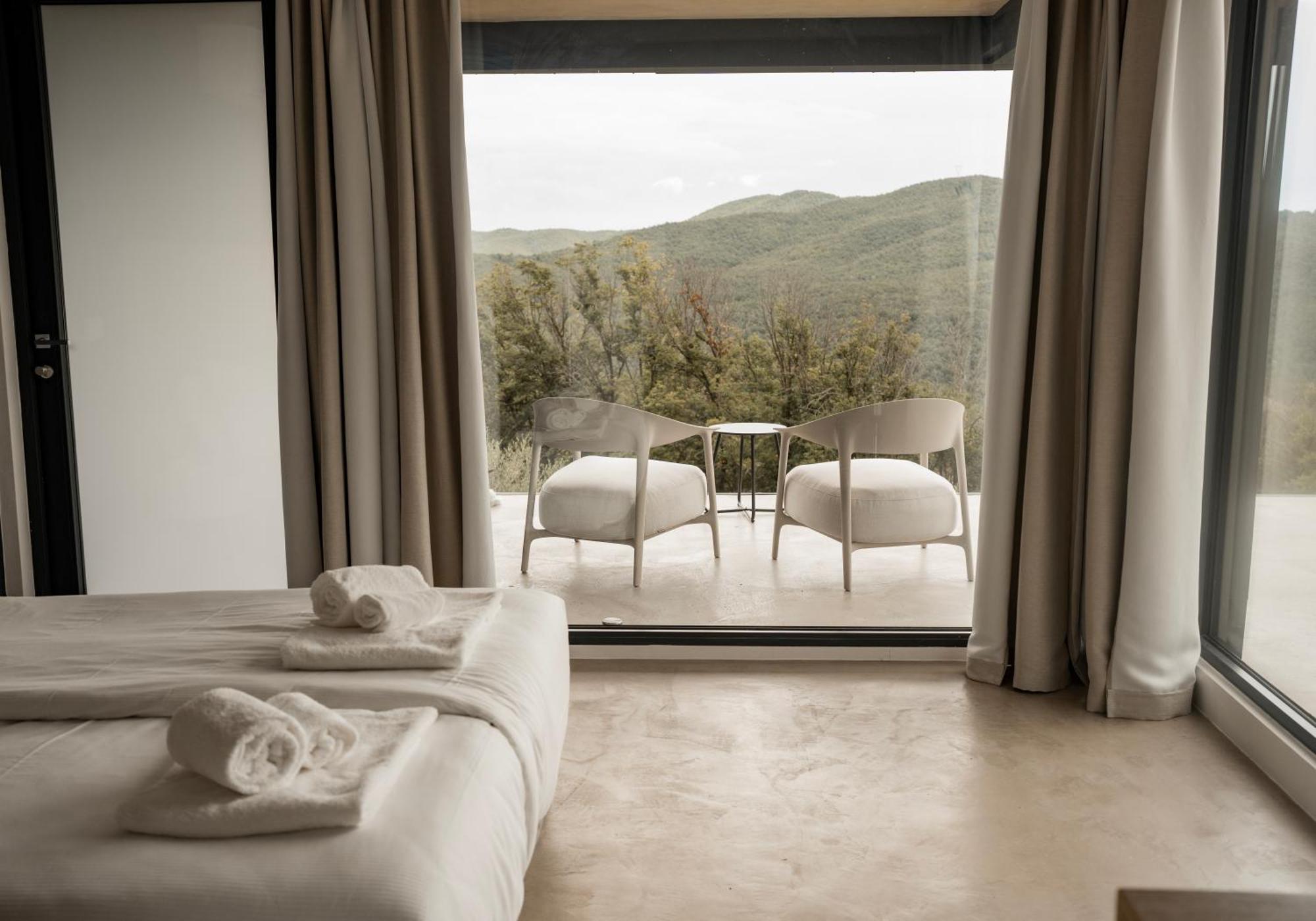 Vin Hotel - Wine Resort And Agriturismo Montieri 外观 照片